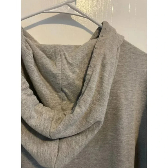 Forever21 Women's Size Medium Grey Distressed Hooded Sweater - Picture 8 of 8